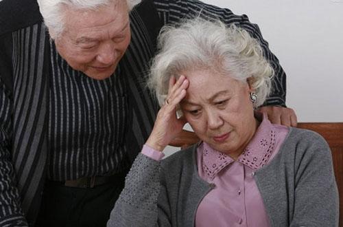 老年人头晕的原因有哪些？多和这6种疾病有关！